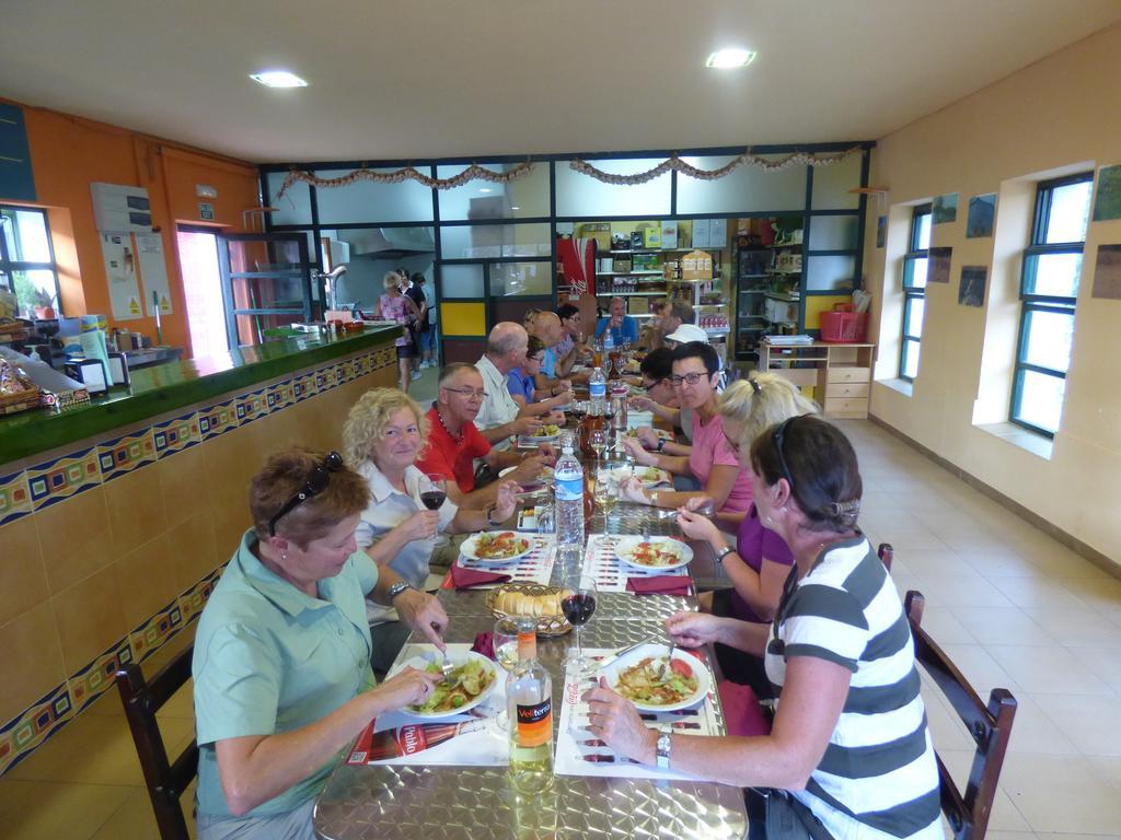Camino De Santiago Hostel Castrojeriz Kültér fotó