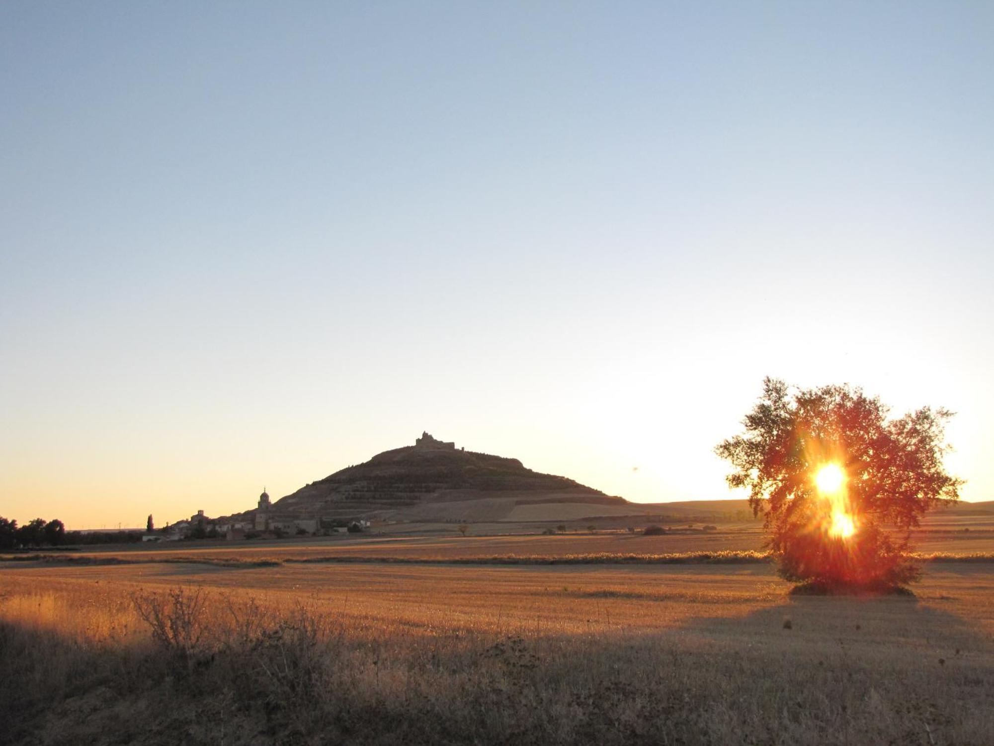 Camino De Santiago Hostel Castrojeriz Kültér fotó